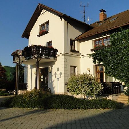 Velké Losiny Villa Zerotin Penzion Bed & Breakfast מראה חיצוני תמונה