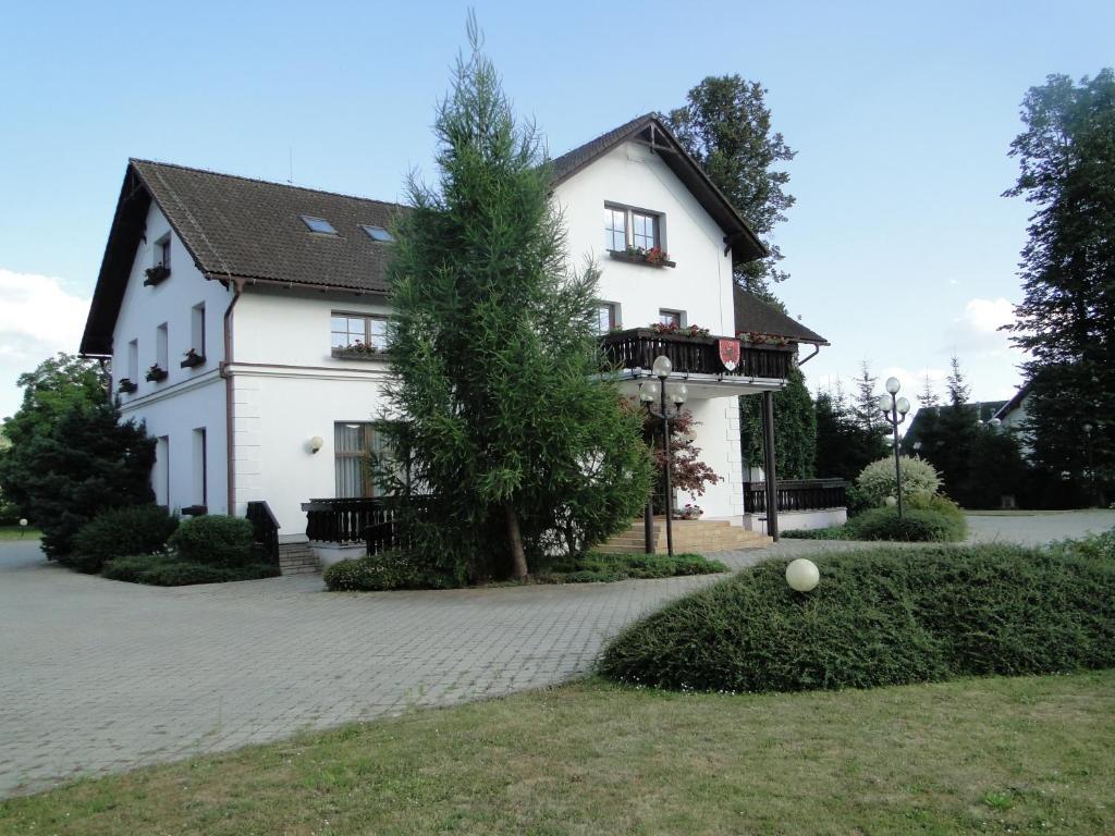 Velké Losiny Villa Zerotin Penzion Bed & Breakfast מראה חיצוני תמונה