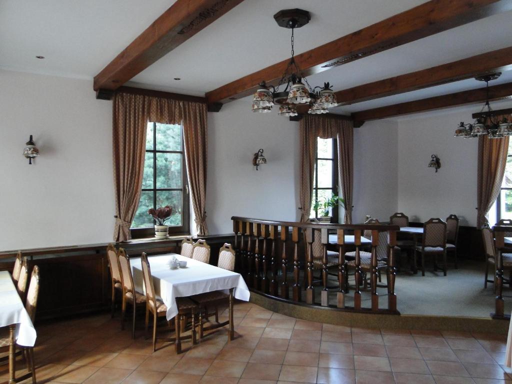 Velké Losiny Villa Zerotin Penzion Bed & Breakfast מראה חיצוני תמונה