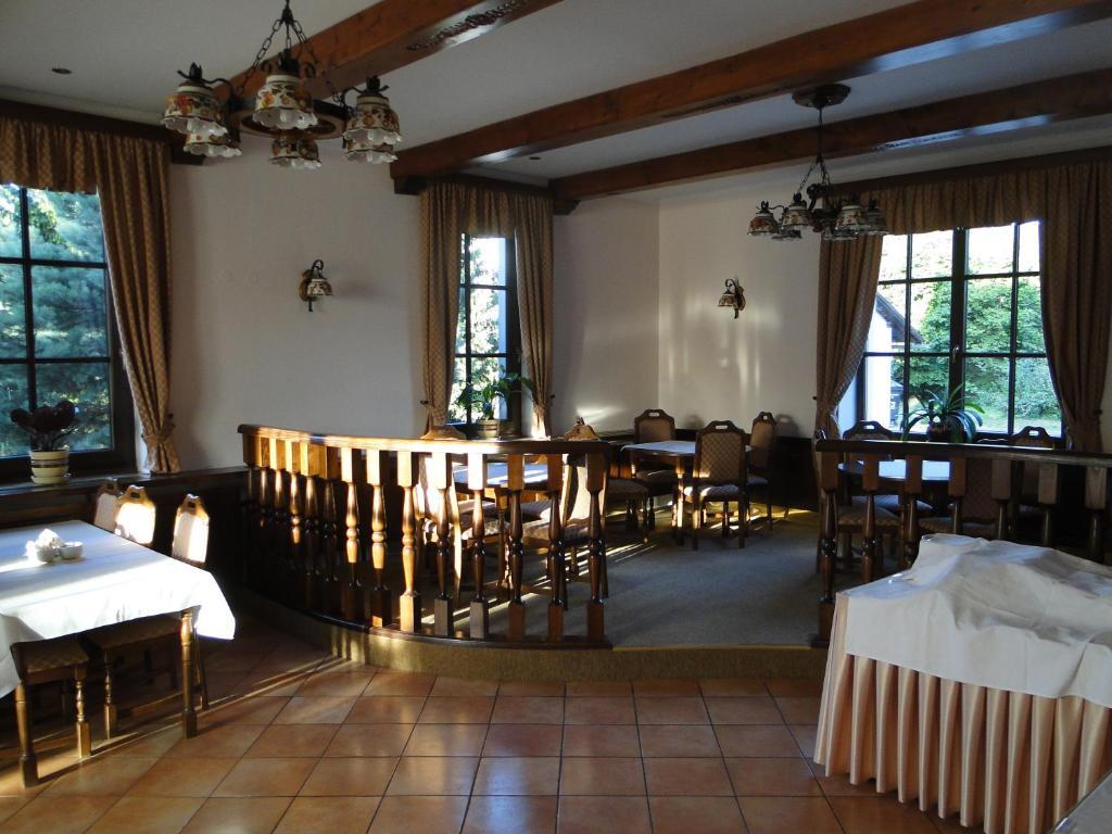 Velké Losiny Villa Zerotin Penzion Bed & Breakfast מראה חיצוני תמונה
