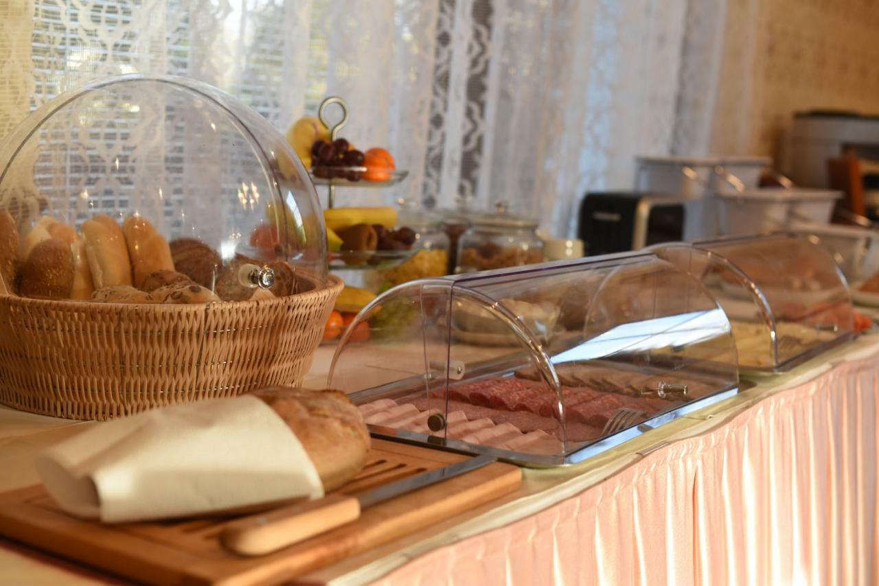 Velké Losiny Villa Zerotin Penzion Bed & Breakfast מראה חיצוני תמונה